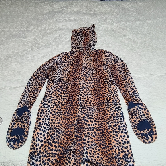 Xhilaration Leopard hoodie onesie pajamas size S - Picture 11 of 12